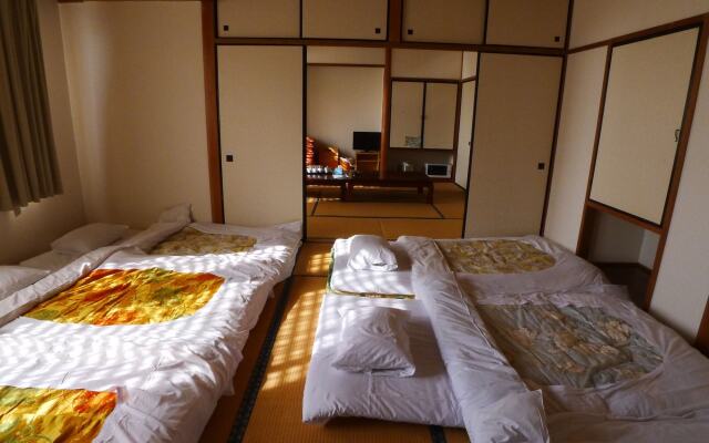 New Makomo Hotel