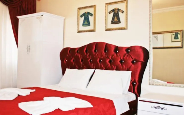 Littlehagiasophia Apart