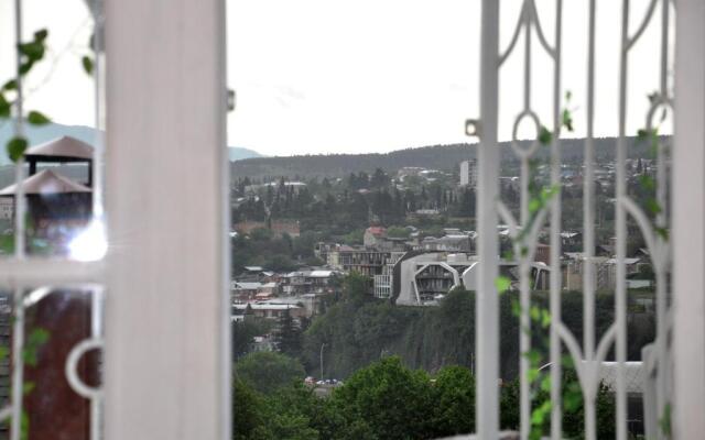 Old Tbilisi Rhymes