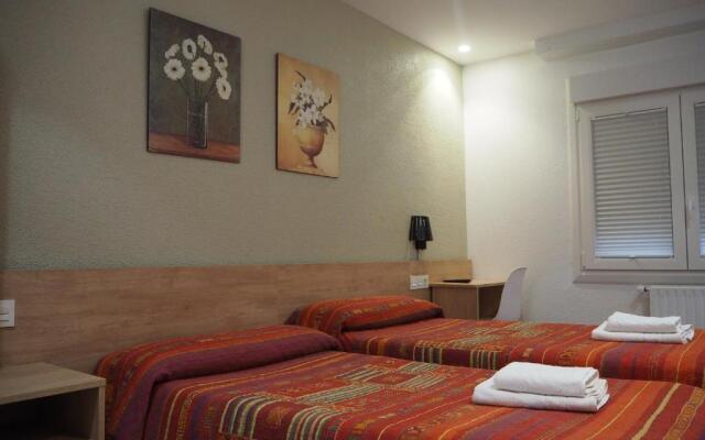 Hostal Acella