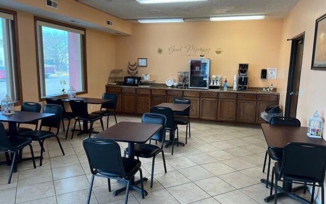 Travelerslodge Motel
