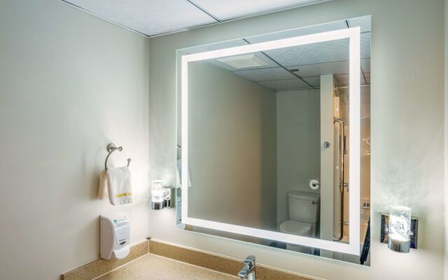Quality Inn Sunshine Suites