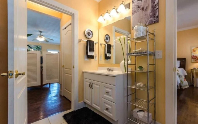 Breakfast In Bed 4BD - 1 Br Condo