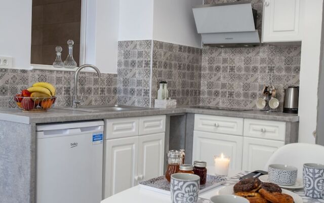 Attalos luxury flat Psyrri square