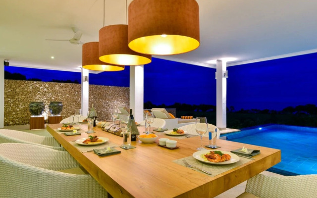 Deep Blue Villa