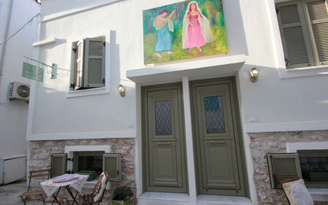 Orpheus and eyrydice boutique apartments