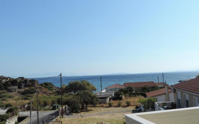 Fotis Apartments