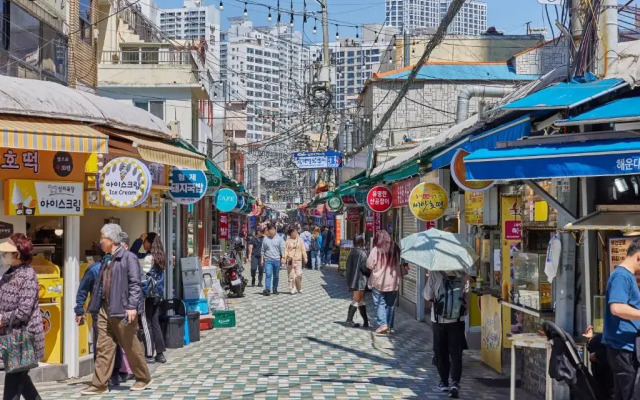 L7 HAEUNDAE by LOTTE