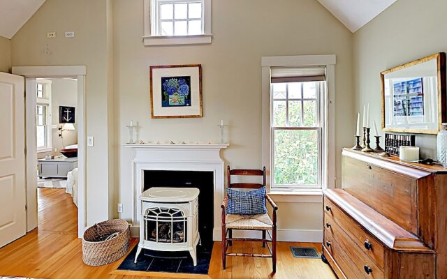 34 Edgartown - 2 Br Home
