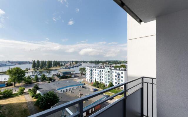 Premium apartment with a port view by Renters