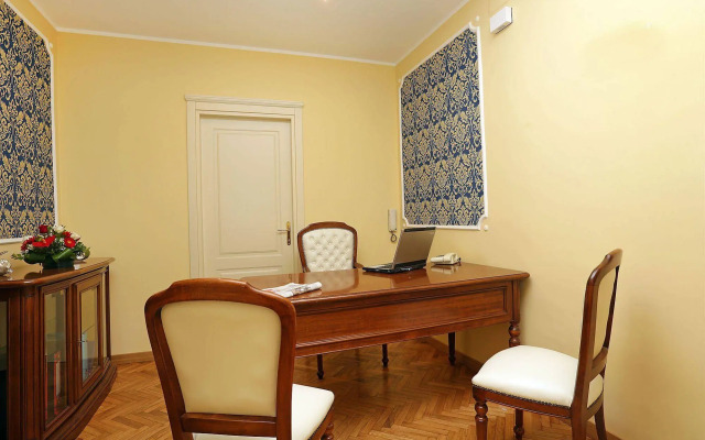 DG Prestige Room
