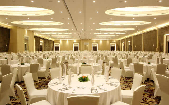 HARRIS Hotel & Conventions Festival Citylink Bandung