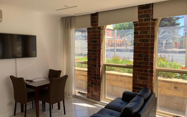 Best Western Ensenada Motor Inn