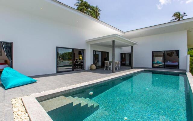 Villa Nirvana 3 Br, 500m from the beach