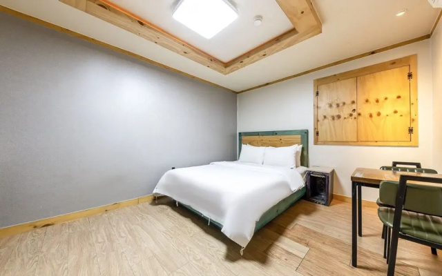 Gwangju Sinandong Hotel Napoli