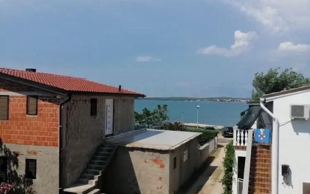 Sandra - 40m From the sea & Parking - A1