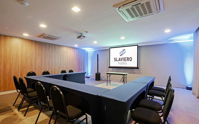 SLAVIERO Curitiba Aeroporto