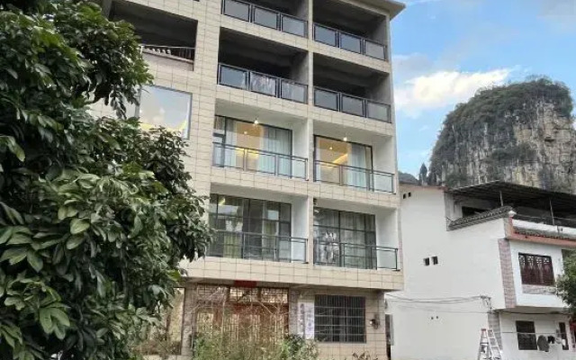 Yulong Bay B&B