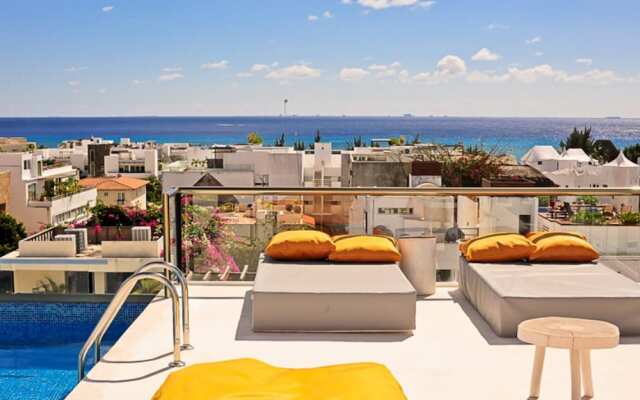 Menesse Condo-Hotel