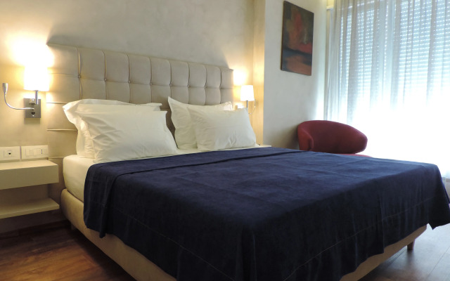 Bougainville Bay Hotel