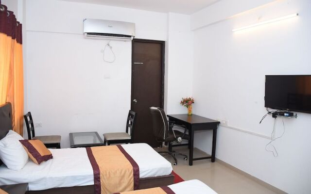 JK Rooms 132 Parkland Service Apartment