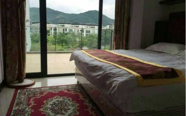 Moon River Lake View Villa – Guest Rooms – Guangzhou