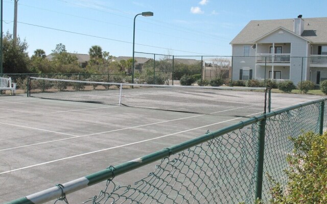 Colony Club U7 condo