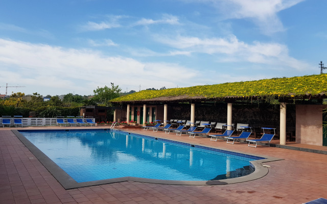 Hotel Etna