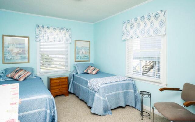 Shorebird by Oak Island Accommodations