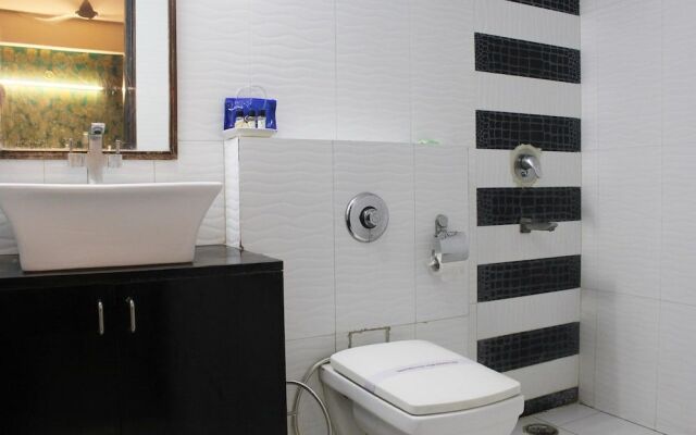 OYO Townhouse 804 Hotel Swiss International