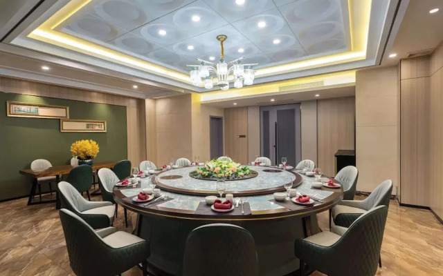 La Quinta By Wyndham Qionghai Yinhai