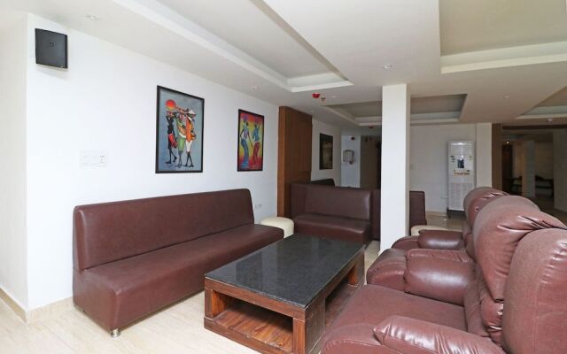 OYO 10327 The K Hotel