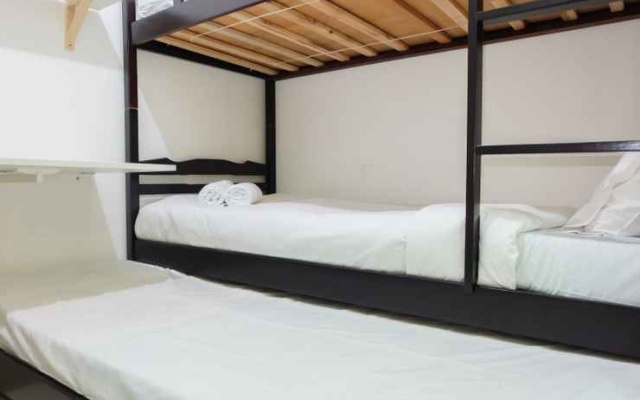 2BR for 5 Pax Bassura Apartment Next to Mall By Travelio – Guest Rooms – Jakarta