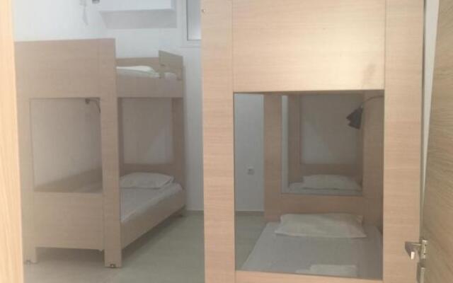 Sisifou Hostel