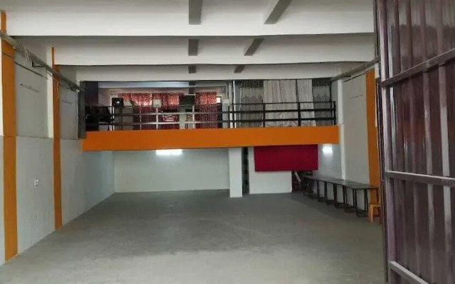 Lucknow Luxury Hotel And Restaurant