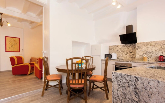 Apartment 4 People in Ground Floor