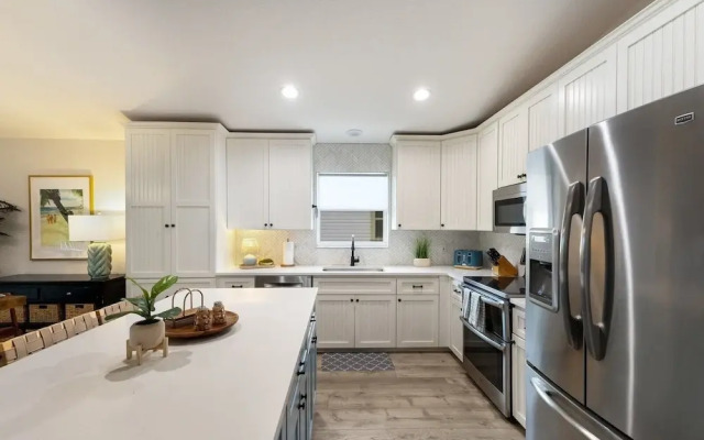 Bean Point Bliss 3 Bedroom Home by RedAwning