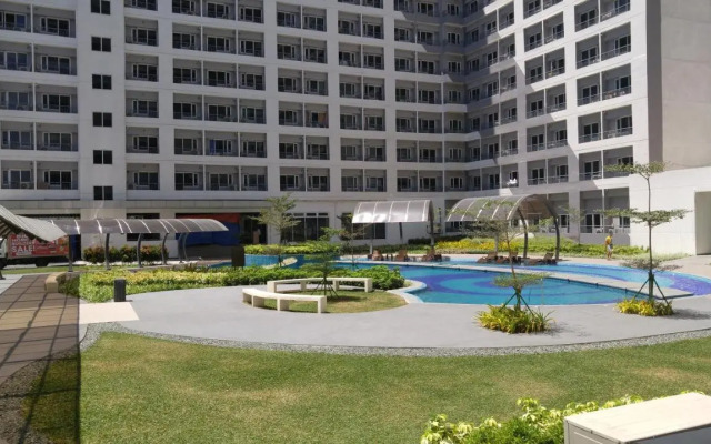 1BR Grace Residences w/ Internet- near BGC/McKinley