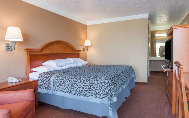 Park Hill Inn & Suites