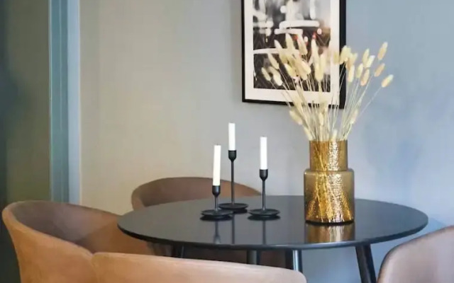 Elegant Apartment Right in the City Centre
