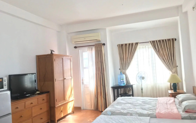 Smiley Apartment 3