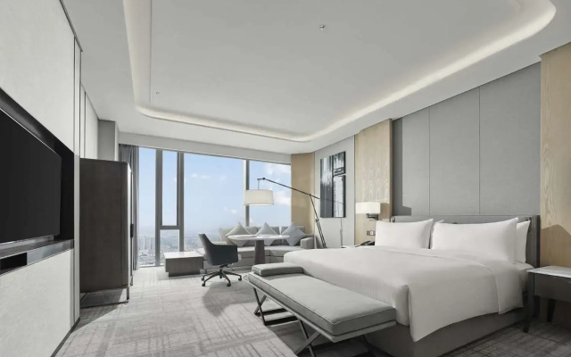 Hilton Zhuji