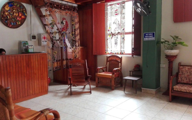 Hostal Colibri