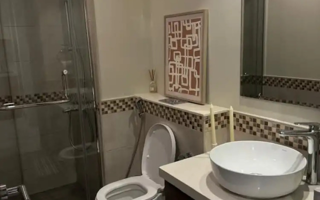 1BHK Burj View. Near Dubai Mall & Metro