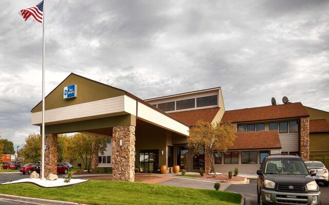Crossroads Hotel and Event Center