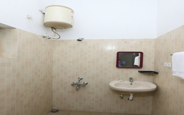 OYO 13838 Ramana Holiday Inn
