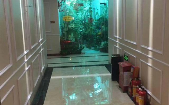 Jiutian Hotel (Baixin Plaza, Baiyun Railway Station, Guangzhou)