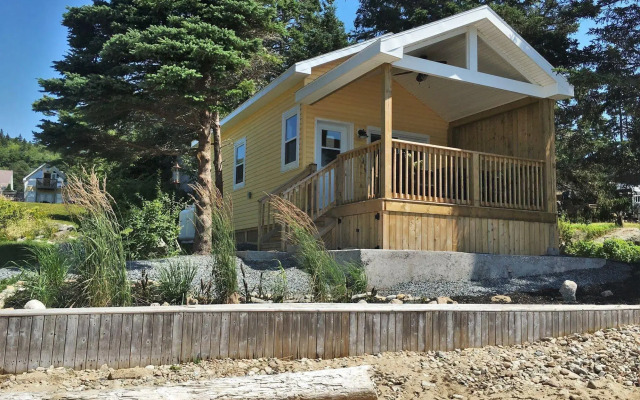 Larinda's Landing Oceanfront Cottages