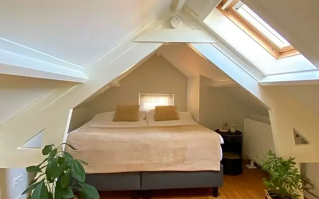 The Lighthouse Cabin