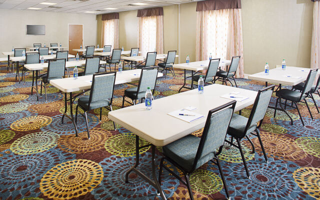 Holiday Inn Express Hotel & Suites Auburn - University Area by IHG